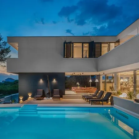 Grancaric Holiday home *