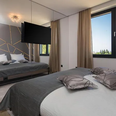 Holiday home Grancaric