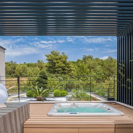 Grancaric Holiday home *